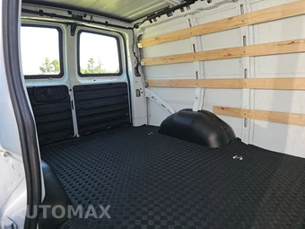 2025 Chevrolet Express 2500 Cargo Van 1WT 135.0" WB - miniatura 14