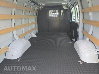 2025 Chevrolet Express 2500 Cargo Van 1WT 135.0" WB - miniatura 16
