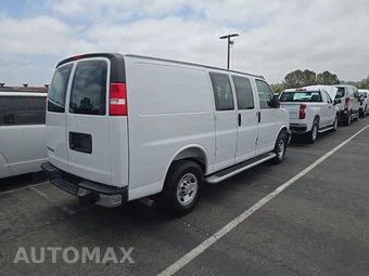2025 Chevrolet Express 2500 Cargo Van 1WT 135.0" WB - miniatura 4