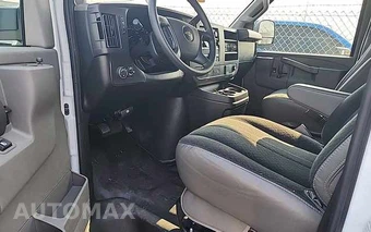 2025 Chevrolet Express 2500 Cargo Van 1WT 135.0" WB - miniatura 11