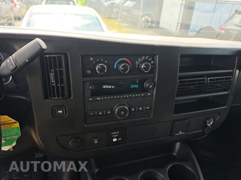 2025 Chevrolet Express 2500 Cargo Van 1WT 135.0" WB - miniatura 11