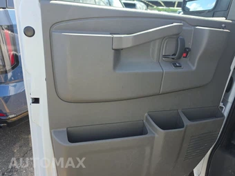 2025 Chevrolet Express 2500 Cargo Van 1WT 135.0" WB - miniatura 9