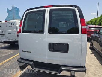 2025 Chevrolet Express 2500 Cargo Van 1WT 135.0" WB - miniatura 5