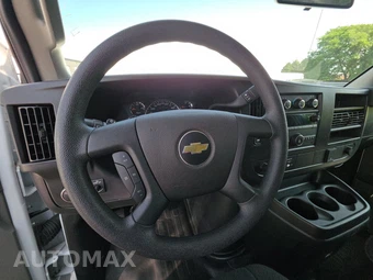 2025 Chevrolet Express 2500 Cargo Van 1WT 135.0" WB - miniatura 10
