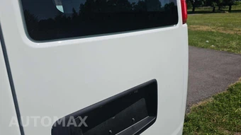 2025 Chevrolet Express 2500 Cargo Van 1WT 135.0" WB - miniatura 27