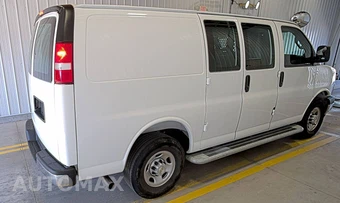 2025 Chevrolet Express 2500 Cargo Van 1WT 135.0" WB - miniatura 4