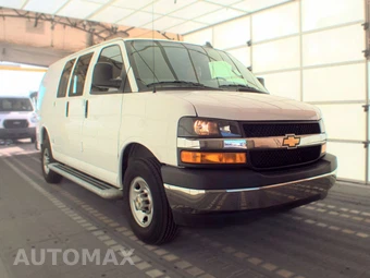 2025 Chevrolet Express 2500 Cargo Van 1WT 135.0" WB - miniatura 3