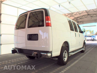 2025 Chevrolet Express 2500 Cargo Van 1WT 135.0" WB - miniatura 4