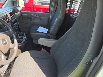 2025 Chevrolet Express 2500 Cargo Van 1WT 135.0" WB - miniatura 7