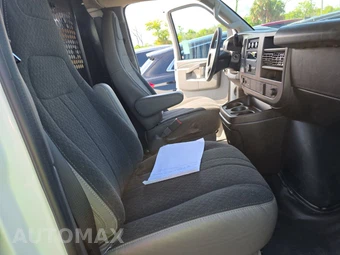 2025 Chevrolet Express 2500 Cargo Van 1WT 135.0" WB - miniatura 8
