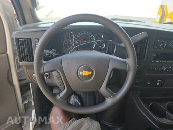 2025 Chevrolet Express 2500 Cargo Van 1WT 135.0" WB - miniatura 10