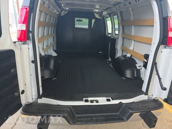 2025 Chevrolet Express 2500 Cargo Van 1WT 135.0" WB - miniatura 17