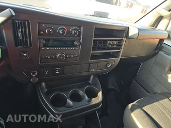2025 Chevrolet Express 2500 Cargo Van 1WT 135.0" WB - miniatura 11