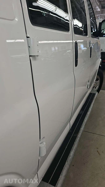 2025 Chevrolet Express 2500 Cargo Van 1WT 135.0" WB - miniatura 22