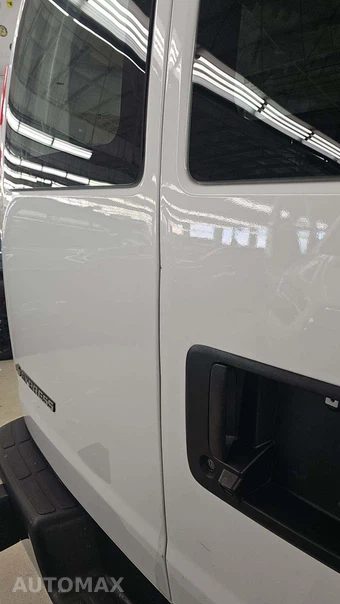 2025 Chevrolet Express 2500 Cargo Van 1WT 135.0" WB - miniatura 30