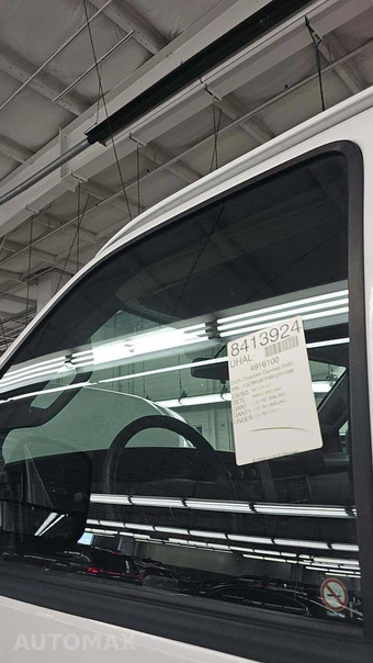 2025 Chevrolet Express 2500 Cargo Van 1WT 135.0" WB - miniatura 35