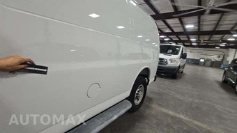 2025 Chevrolet Express 2500 Cargo Van 1WT 135.0" WB - miniatura 32