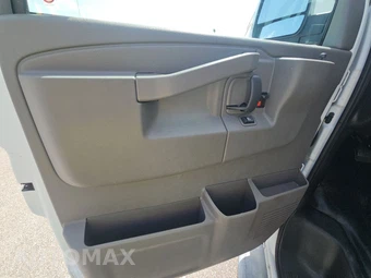 2025 Chevrolet Express 2500 Cargo Van 1WT 135.0" WB - miniatura 9