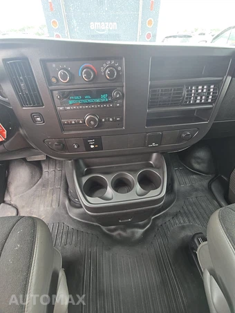 2025 Chevrolet Express 2500 Cargo Van 1WT 135.0" WB - miniatura 11