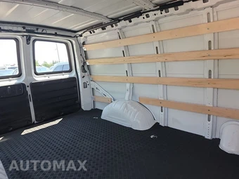 2025 Chevrolet Express 2500 Cargo Van 1WT 135.0" WB - miniatura 13