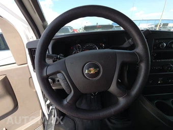 2025 Chevrolet Express 2500 Cargo Van 1WT 135.0" WB - miniatura 10