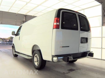 2025 Chevrolet Express 2500 Cargo Van 1WT 135.0" WB - miniatura 6