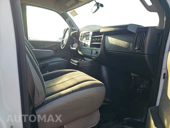 2025 Chevrolet Express 2500 Cargo Van 1WT 135.0" WB - miniatura 8