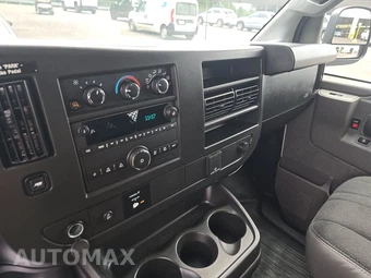 2025 Chevrolet Express 2500 Cargo Van 1WT 135.0" WB - miniatura 11