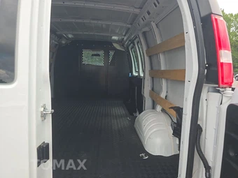 2025 Chevrolet Express 2500 Cargo Van 1WT 135.0" WB - miniatura 15
