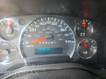 2025 Chevrolet Express 2500 Cargo Van 1WT 135.0" WB - miniatura 12