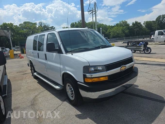 2025 Chevrolet Express 2500 Cargo Van 1WT 135.0" WB - miniatura 3
