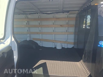 2025 Chevrolet Express 2500 Cargo Van 1WT 135.0" WB – miniatura 13