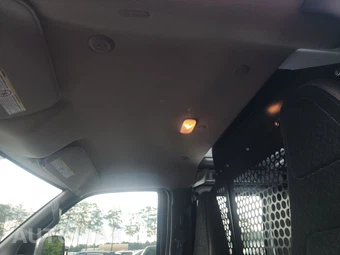 2025 Chevrolet Express 2500 Cargo Van 1WT 135.0" WB - miniatura 16