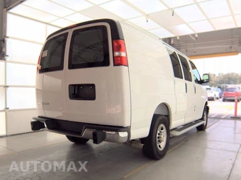 2025 Chevrolet Express 2500 Cargo Van 1WT 135.0" WB - miniatura 4
