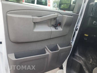 2025 Chevrolet Express 2500 Cargo Van 1WT 135.0" WB - miniatura 9