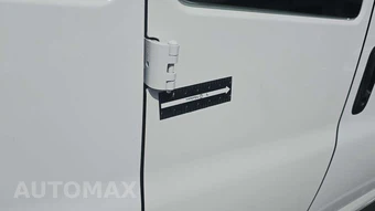 2025 Chevrolet Express 2500 Cargo Van 1WT 135.0" WB - miniatura 23
