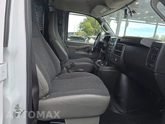 2025 Chevrolet Express 2500 Cargo Van 1WT 135.0" WB - miniatura 8