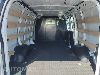 2025 Chevrolet Express 2500 Cargo Van 1WT 135.0" WB - miniatura 17
