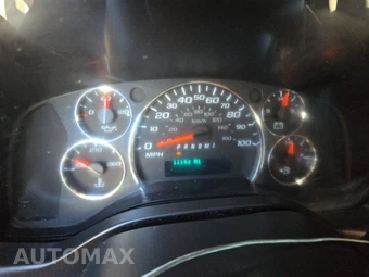 2025 Chevrolet Express 2500 Cargo Van 1WT 135.0" WB - miniatura 12