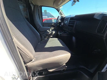 2025 Chevrolet Express 2500 Cargo Van 1WT 135.0" WB - miniatura 8