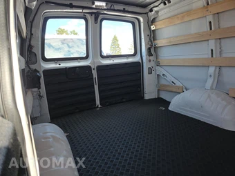 2025 Chevrolet Express 2500 Cargo Van 1WT 135.0" WB - miniatura 13