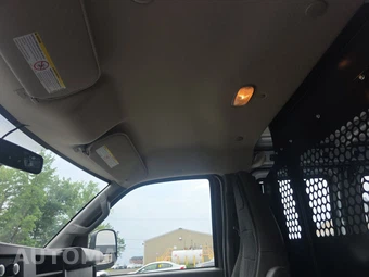 2025 Chevrolet Express 2500 Cargo Van 1WT 135.0" WB - miniatura 17