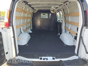 2025 Chevrolet Express 2500 Cargo Van 1WT 135.0" WB - miniatura 15