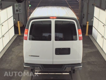 2025 Chevrolet Express 2500 Cargo Van 1WT 135.0" WB - miniatura 5