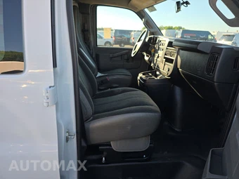 2025 Chevrolet Express 2500 Cargo Van 1WT 135.0" WB - miniatura 8