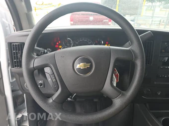 2025 Chevrolet Express 2500 Cargo Van 1WT 135.0" WB - miniatura 10