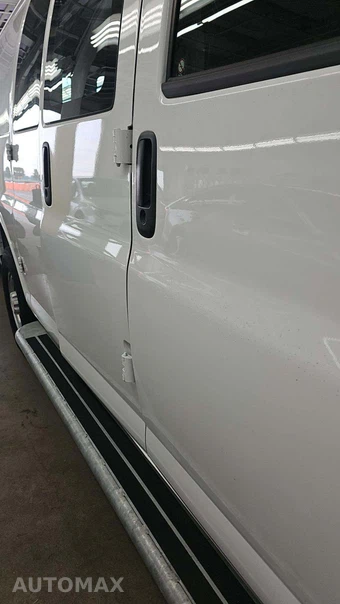 2025 Chevrolet Express 2500 Cargo Van 1WT 135.0" WB - miniatura 28