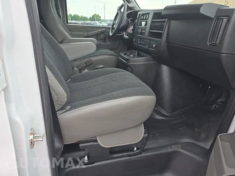 2025 Chevrolet Express 2500 Cargo Van 1WT 135.0" WB - miniatura 8
