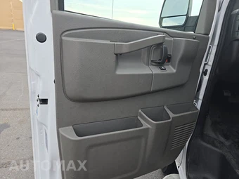 2025 Chevrolet Express 2500 Cargo Van 1WT 135.0" WB - miniatura 9