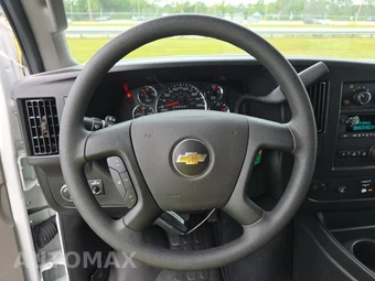 2025 Chevrolet Express 2500 Cargo Van 1WT 135.0" WB - miniatura 10
